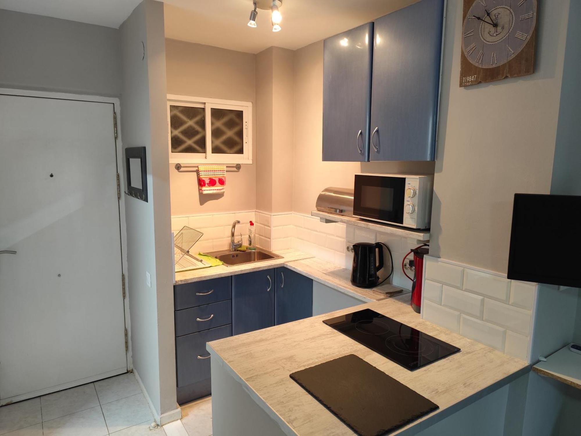 New Style Iris Apartment เบนัลมาเดนา ภายนอก รูปภาพ